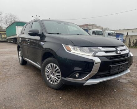 Черный Мицубиси Аутлендер, объемом двигателя 2 л и пробегом 76 тыс. км за 20800 $, фото 4 на Automoto.ua