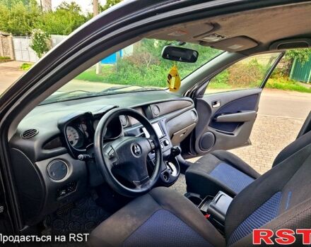 Чорний Міцубісі Аутлендер, об'ємом двигуна 2 л та пробігом 143 тис. км за 8500 $, фото 6 на Automoto.ua