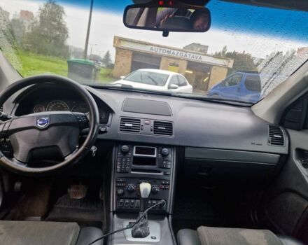 Черный Мицубиси Аутлендер, объемом двигателя 2 л и пробегом 299 тыс. км за 5400 $, фото 7 на Automoto.ua