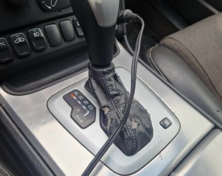 Черный Мицубиси Аутлендер, объемом двигателя 2 л и пробегом 299 тыс. км за 5400 $, фото 9 на Automoto.ua