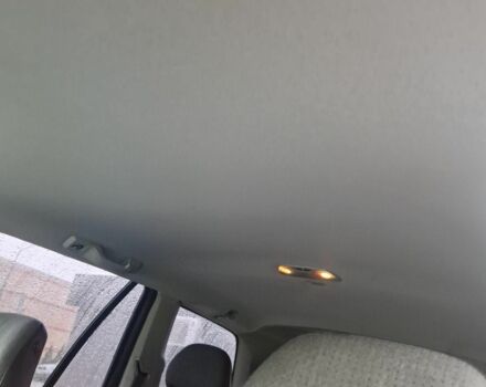 Черный Мицубиси Аутлендер, объемом двигателя 2 л и пробегом 302 тыс. км за 5333 $, фото 8 на Automoto.ua