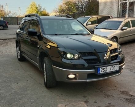 Чорний Міцубісі Аутлендер, об'ємом двигуна 0 л та пробігом 260 тис. км за 3750 $, фото 2 на Automoto.ua