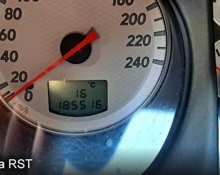 Черный Мицубиси Аутлендер, объемом двигателя 2.4 л и пробегом 185 тыс. км за 7500 $, фото 5 на Automoto.ua