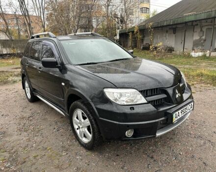 Чорний Міцубісі Аутлендер, об'ємом двигуна 2.4 л та пробігом 220 тис. км за 4300 $, фото 3 на Automoto.ua