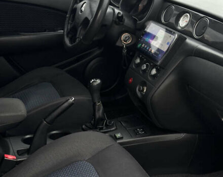 Черный Мицубиси Аутлендер, объемом двигателя 2 л и пробегом 230 тыс. км за 6300 $, фото 15 на Automoto.ua