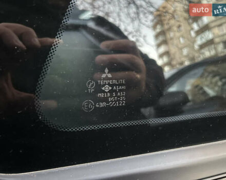 Чорний Міцубісі Аутлендер, об'ємом двигуна 2.38 л та пробігом 247 тис. км за 5499 $, фото 75 на Automoto.ua