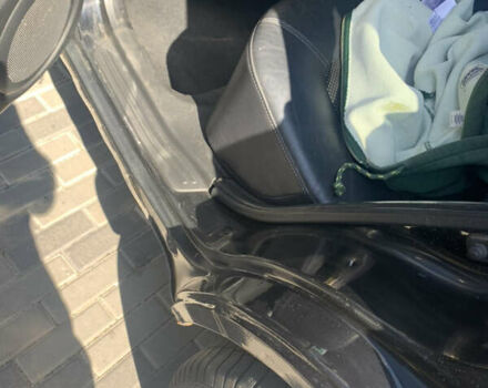 Черный Мицубиси Аутлендер, объемом двигателя 2 л и пробегом 212 тыс. км за 6000 $, фото 21 на Automoto.ua