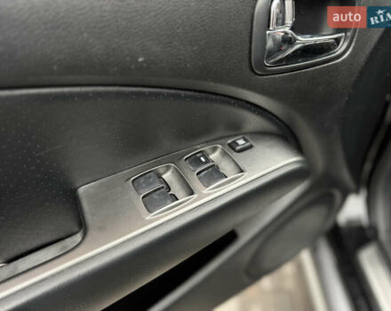 Черный Мицубиси Аутлендер, объемом двигателя 2.4 л и пробегом 242 тыс. км за 6800 $, фото 27 на Automoto.ua