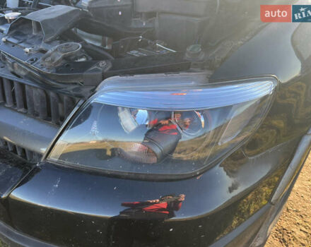 Черный Мицубиси Аутлендер, объемом двигателя 2.38 л и пробегом 230 тыс. км за 5350 $, фото 17 на Automoto.ua