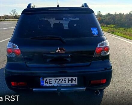 Міцубісі Аутлендер 2006 у Дніпро (Дніпропетровську) на Automoto.ua Чорний Міцубісі Аутлендер, об'ємом двигуна 2.4 л та пробігом 265 тис. км за 7500 $, фото 1 на Automoto.ua
