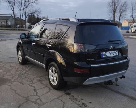 Черный Мицубиси Аутлендер, объемом двигателя 2 л и пробегом 290 тыс. км за 4900 $, фото 5 на Automoto.ua