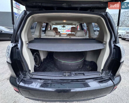 Черный Мицубиси Аутлендер, объемом двигателя 3 л и пробегом 202 тыс. км за 9999 $, фото 5 на Automoto.ua