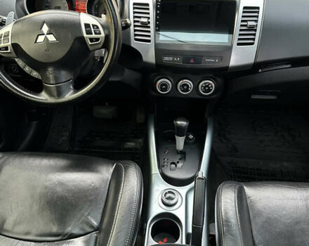 Чорний Міцубісі Аутлендер, об'ємом двигуна 3 л та пробігом 238 тис. км за 11200 $, фото 19 на Automoto.ua