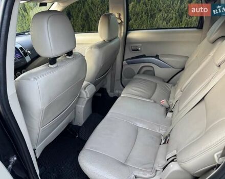 Черный Мицубиси Аутлендер, объемом двигателя 3 л и пробегом 205 тыс. км за 11300 $, фото 21 на Automoto.ua