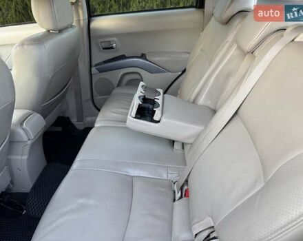 Черный Мицубиси Аутлендер, объемом двигателя 3 л и пробегом 205 тыс. км за 11300 $, фото 22 на Automoto.ua