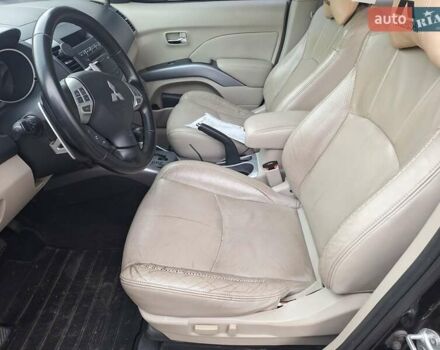 Черный Мицубиси Аутлендер, объемом двигателя 3 л и пробегом 220 тыс. км за 9000 $, фото 11 на Automoto.ua