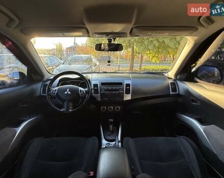 Черный Мицубиси Аутлендер, объемом двигателя 3 л и пробегом 198 тыс. км за 9500 $, фото 13 на Automoto.ua