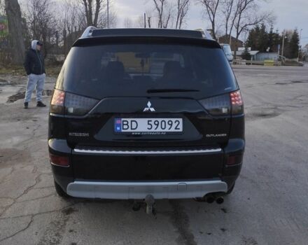 Черный Мицубиси Аутлендер, объемом двигателя 2 л и пробегом 290 тыс. км за 4900 $, фото 4 на Automoto.ua
