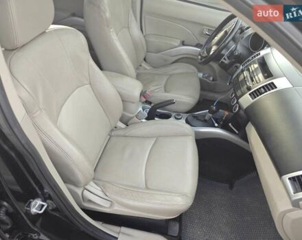 Черный Мицубиси Аутлендер, объемом двигателя 3 л и пробегом 155 тыс. км за 9800 $, фото 17 на Automoto.ua