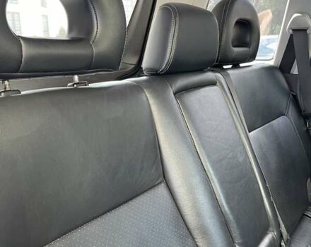 Черный Мицубиси Аутлендер, объемом двигателя 2.38 л и пробегом 310 тыс. км за 7500 $, фото 15 на Automoto.ua