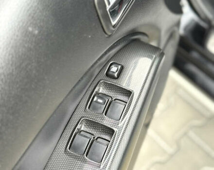 Міцубісі Аутлендер 2007 у Одесі на Automoto.ua Чорний Міцубісі Аутлендер, об'ємом двигуна 2.4 л та пробігом 201 тис. км за 7700 $, фото 49 на Automoto.ua