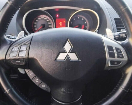 Черный Мицубиси Аутлендер, объемом двигателя 3 л и пробегом 225 тыс. км за 9200 $, фото 9 на Automoto.ua