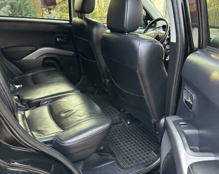 Чорний Міцубісі Аутлендер, об'ємом двигуна 3 л та пробігом 238 тис. км за 11200 $, фото 23 на Automoto.ua