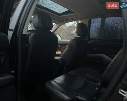 Черный Мицубиси Аутлендер, объемом двигателя 3 л и пробегом 265 тыс. км за 9200 $, фото 19 на Automoto.ua