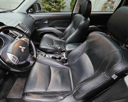 Черный Мицубиси Аутлендер, объемом двигателя 3 л и пробегом 238 тыс. км за 10800 $, фото 29 на Automoto.ua