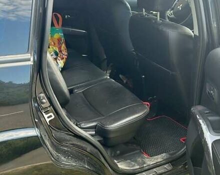 Черный Мицубиси Аутлендер, объемом двигателя 3 л и пробегом 257 тыс. км за 9200 $, фото 3 на Automoto.ua