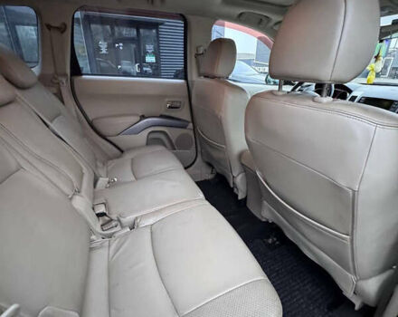 Черный Мицубиси Аутлендер, объемом двигателя 3 л и пробегом 202 тыс. км за 9999 $, фото 14 на Automoto.ua