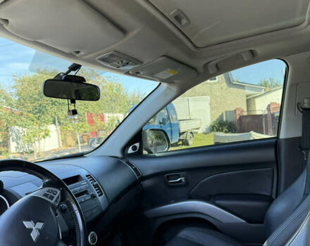 Черный Мицубиси Аутлендер, объемом двигателя 3 л и пробегом 180 тыс. км за 11200 $, фото 14 на Automoto.ua