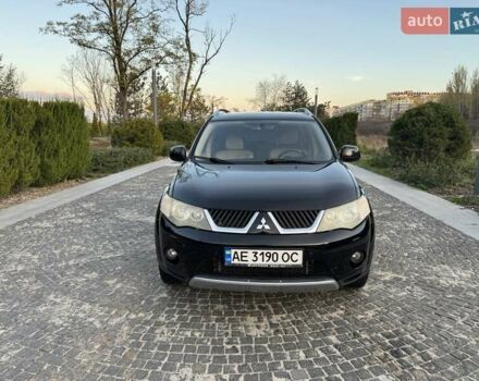 Черный Мицубиси Аутлендер, объемом двигателя 3 л и пробегом 205 тыс. км за 11300 $, фото 7 на Automoto.ua