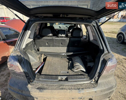 Черный Мицубиси Аутлендер, объемом двигателя 2 л и пробегом 258 тыс. км за 2200 $, фото 20 на Automoto.ua