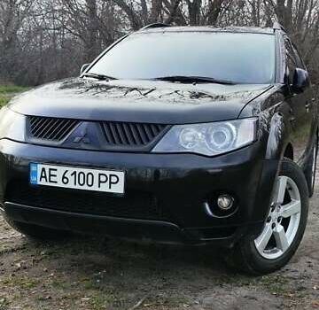 Черный Мицубиси Аутлендер, объемом двигателя 3 л и пробегом 190 тыс. км за 10000 $, фото 7 на Automoto.ua