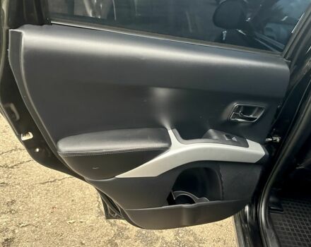 Черный Мицубиси Аутлендер, объемом двигателя 2.4 л и пробегом 230 тыс. км за 8500 $, фото 21 на Automoto.ua