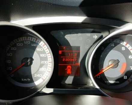 Міцубісі Аутлендер 2007 у Белой Церкве на Automoto.ua Чорний Міцубісі Аутлендер, об'ємом двигуна 3 л та пробігом 230 тис. км за 8800 $, фото 14 на Automoto.ua