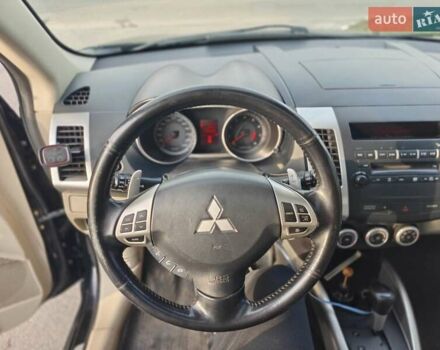 Черный Мицубиси Аутлендер, объемом двигателя 3 л и пробегом 155 тыс. км за 9800 $, фото 11 на Automoto.ua