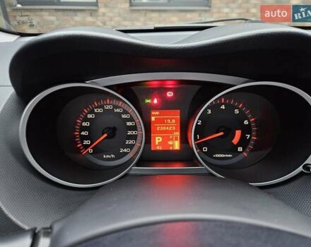 Черный Мицубиси Аутлендер, объемом двигателя 3 л и пробегом 238 тыс. км за 10800 $, фото 25 на Automoto.ua