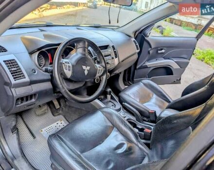 Мицубиси Аутлендер 2007 в Киеве на Automoto.ua Черный Мицубиси Аутлендер, объемом двигателя 3 л и пробегом 260 тыс. км за 7900 $, фото 3 на Automoto.ua