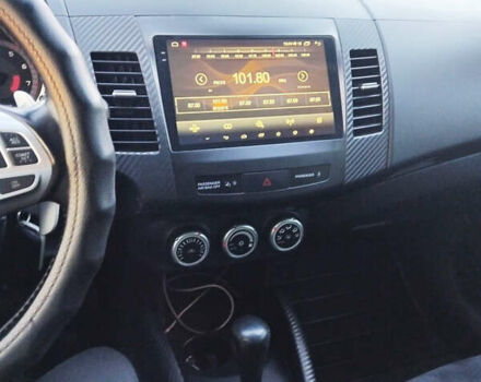 Черный Мицубиси Аутлендер, объемом двигателя 3 л и пробегом 225 тыс. км за 9200 $, фото 6 на Automoto.ua