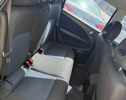 Черный Мицубиси Аутлендер, объемом двигателя 2.4 л и пробегом 258 тыс. км за 6300 $, фото 8 на Automoto.ua