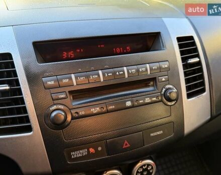 Черный Мицубиси Аутлендер, объемом двигателя 3 л и пробегом 198 тыс. км за 9500 $, фото 16 на Automoto.ua