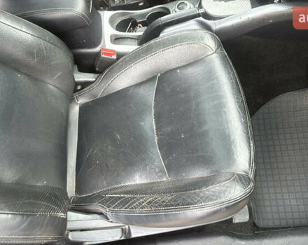 Міцубісі Аутлендер 2007 у Измаиле на Automoto.ua Чорний Міцубісі Аутлендер, об'ємом двигуна 2.36 л та пробігом 240 тис. км за 8500 $, фото 7 на Automoto.ua