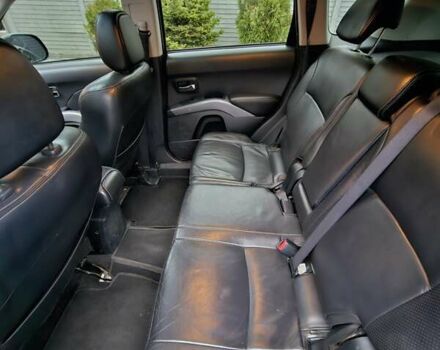 Черный Мицубиси Аутлендер, объемом двигателя 3 л и пробегом 238 тыс. км за 10800 $, фото 31 на Automoto.ua