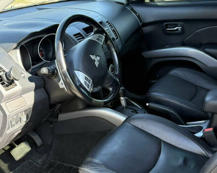 Черный Мицубиси Аутлендер, объемом двигателя 3 л и пробегом 180 тыс. км за 11200 $, фото 11 на Automoto.ua