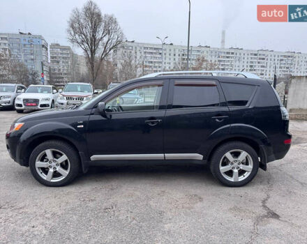 Черный Мицубиси Аутлендер, объемом двигателя 3 л и пробегом 202 тыс. км за 9999 $, фото 2 на Automoto.ua