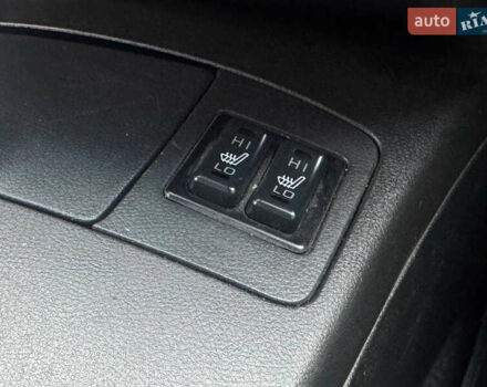 Черный Мицубиси Аутлендер, объемом двигателя 2 л и пробегом 240 тыс. км за 5500 $, фото 15 на Automoto.ua