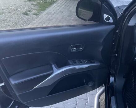 Черный Мицубиси Аутлендер, объемом двигателя 2.4 л и пробегом 290 тыс. км за 9500 $, фото 12 на Automoto.ua