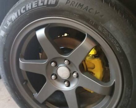 Черный Мицубиси Аутлендер, объемом двигателя 2.35 л и пробегом 245 тыс. км за 8000 $, фото 7 на Automoto.ua